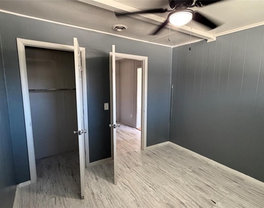3929 Nw 32nd Street - Photo Thumbnail 9