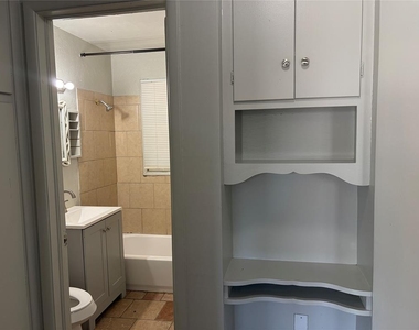 3929 Nw 32nd Street - Photo Thumbnail 24