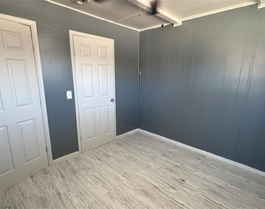 3929 Nw 32nd Street - Photo Thumbnail 12