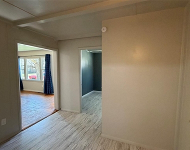 3929 Nw 32nd Street - Photo Thumbnail 16