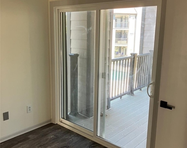 18809 Vineyard Point Lane - Photo Thumbnail 10