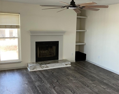 18809 Vineyard Point Lane - Photo Thumbnail 6