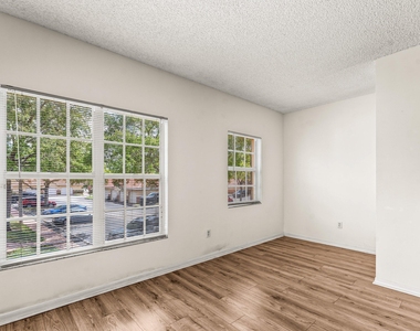 10336 Fox Trail Road S - Photo Thumbnail 18