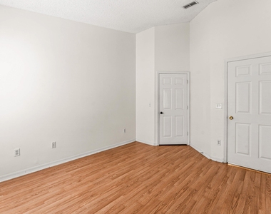 10336 Fox Trail Road S - Photo Thumbnail 26