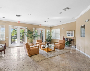 10336 Fox Trail Road S - Photo Thumbnail 36