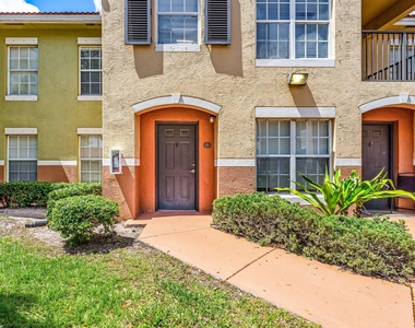 10336 Fox Trail Road S - Photo Thumbnail 4