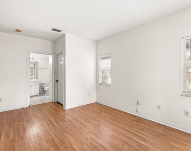 10336 Fox Trail Road S - Photo Thumbnail 21