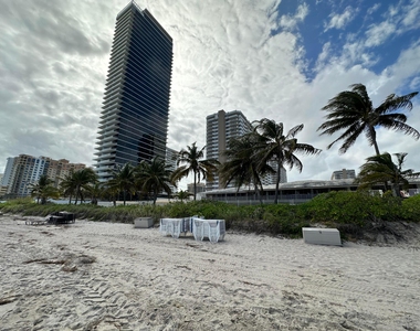 1985 S Ocean Drive - Photo Thumbnail 33