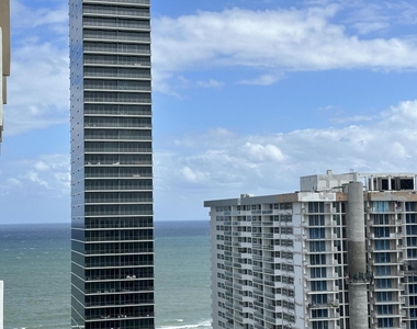 1985 S Ocean Drive - Photo Thumbnail 19