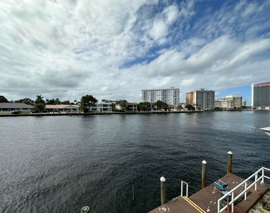 1985 S Ocean Drive - Photo Thumbnail 22