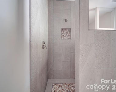 112 Rockwell Court - Photo Thumbnail 19