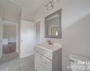 112 Rockwell Court - Photo Thumbnail 27