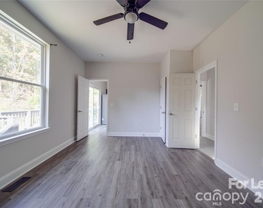 112 Rockwell Court - Photo Thumbnail 36