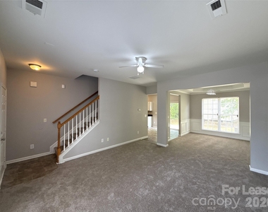1207 Joannas Court - Photo Thumbnail 4