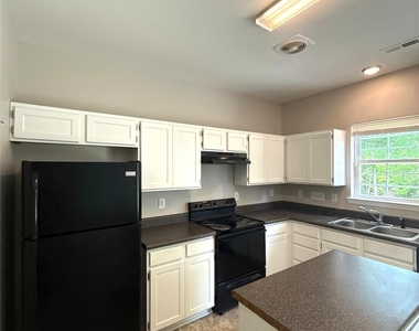 1207 Joannas Court - Photo Thumbnail 8
