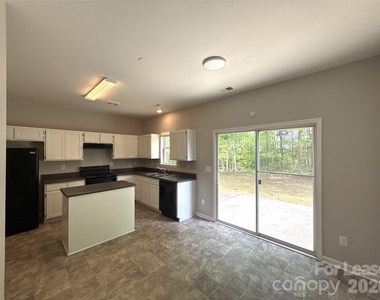 1207 Joannas Court - Photo Thumbnail 5