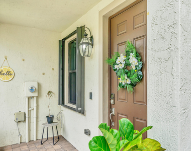 4656 Silver Saw Lane - Photo Thumbnail 3