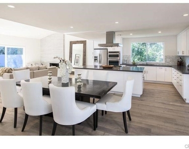 15672 Castlewoods Drive - Photo Thumbnail 5