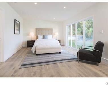 15672 Castlewoods Drive - Photo Thumbnail 17