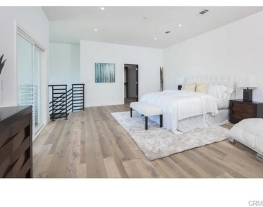 15672 Castlewoods Drive - Photo Thumbnail 22