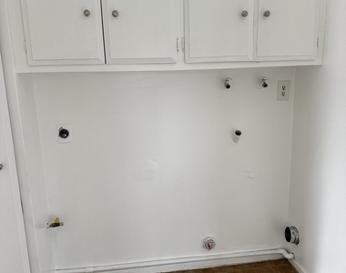 41541 Marine Drive - Photo Thumbnail 10