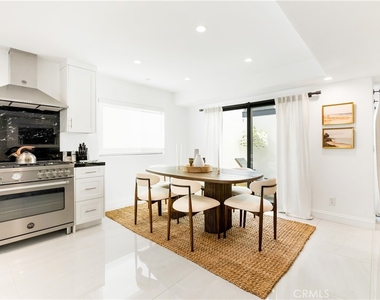 707 Begonia Avenue - Photo Thumbnail 6