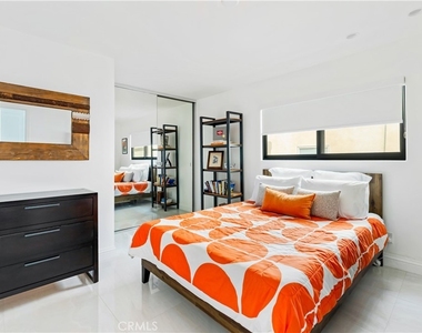 707 Begonia Avenue - Photo Thumbnail 14