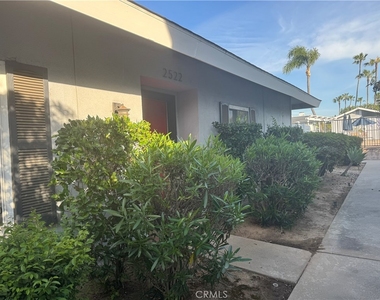2522 University - Photo Thumbnail 3