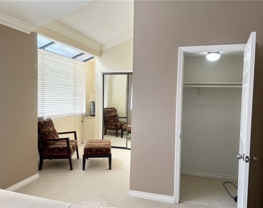 1006 Arcadia Avenue - Photo Thumbnail 12