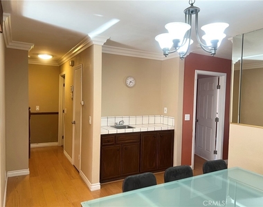 1006 Arcadia Avenue - Photo Thumbnail 5