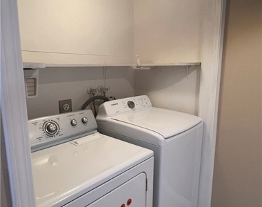 1006 Arcadia Avenue - Photo Thumbnail 10