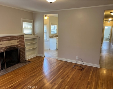 136 Poinsettia Avenue - Photo Thumbnail 3