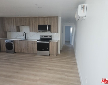 3209 W W 18th Street - Photo Thumbnail 22