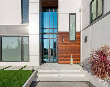 4338 Gayle Drive - Photo Thumbnail 9