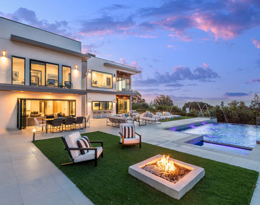 4338 Gayle Drive - Photo Thumbnail 2