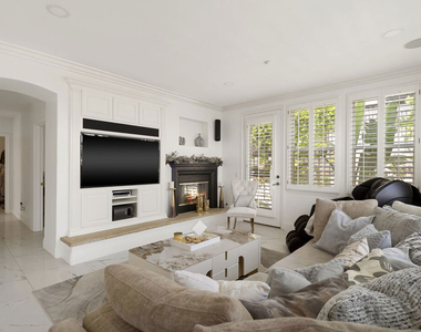 21615 Medina Estates Drive - Photo Thumbnail 16