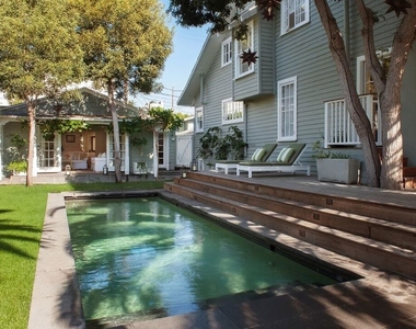 51 27th Avenue - Photo Thumbnail 1