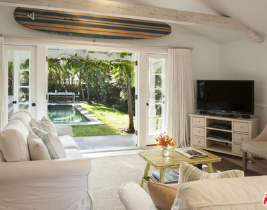 51 27th Avenue - Photo Thumbnail 10