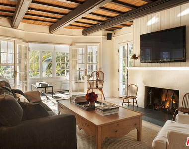 51 27th Avenue - Photo Thumbnail 4