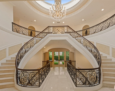 1455 Robmar Drive - Photo Thumbnail 6
