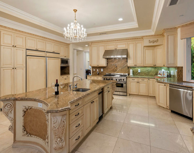 1455 Robmar Drive - Photo Thumbnail 14