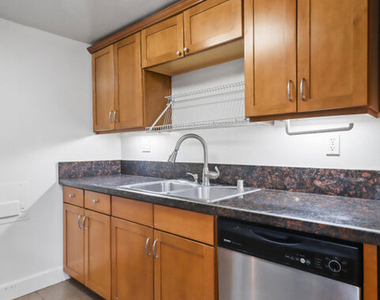 10982 Roebling Avenue - Photo Thumbnail 6