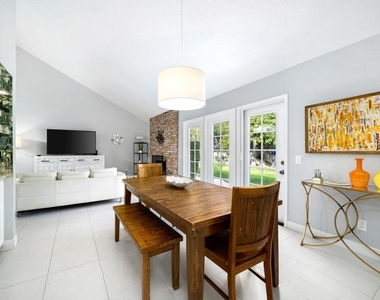 73310 Calliandra Street - Photo Thumbnail 18