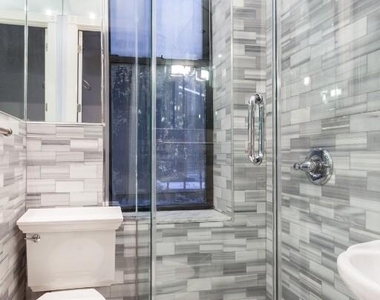 60 Avenue B - Photo Thumbnail 4