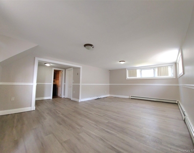 244 Martin Drive - Photo Thumbnail 19