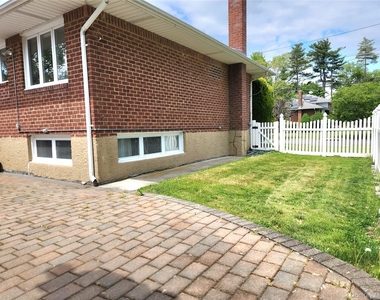 244 Martin Drive - Photo Thumbnail 25