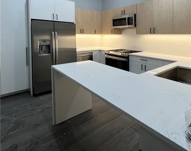 31 Riverside Avenue - Photo Thumbnail 13