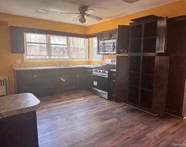 116 Williams Avenue - Photo Thumbnail 11