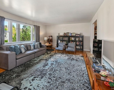 568 Manville Road - Photo Thumbnail 1