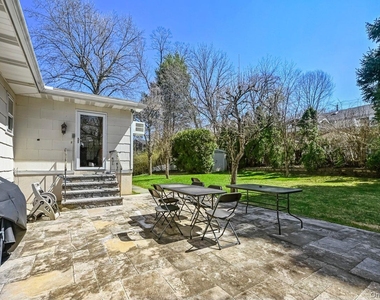 568 Manville Road - Photo Thumbnail 22